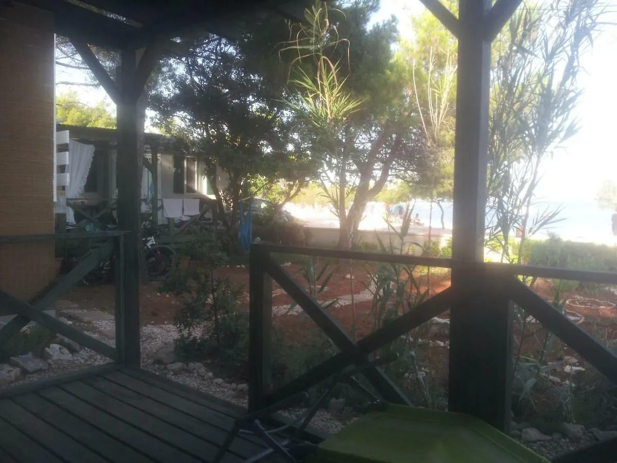 Hotel Camp Sita Vir 2*,  Kroatien